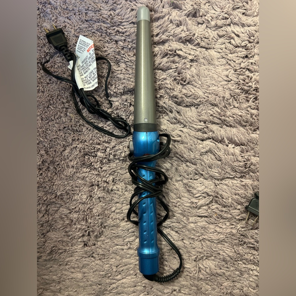 Blue and Gray Curling Wand